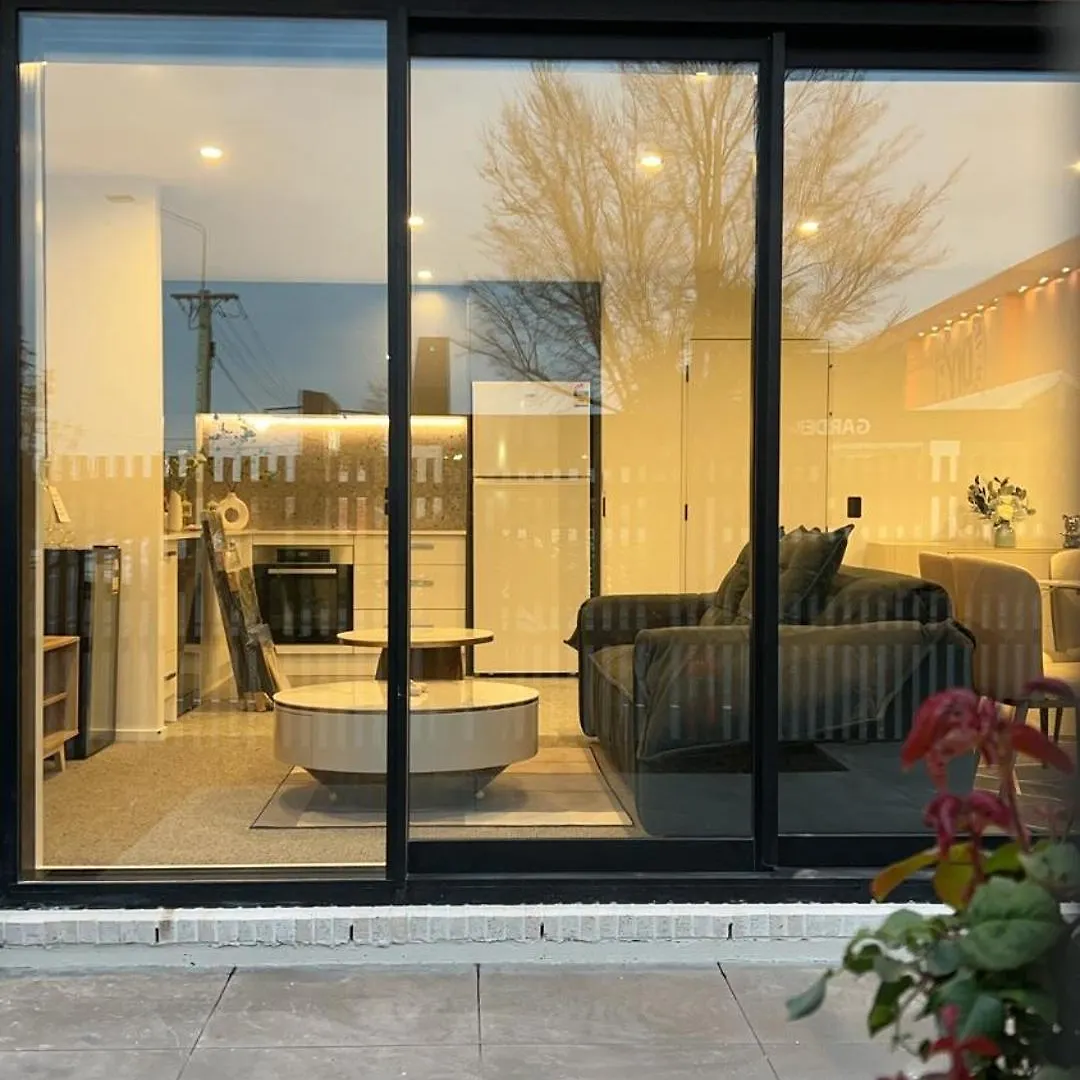 Cbd Contemporary Comfort Townhouse 2 Bed 2Bath Christchurch