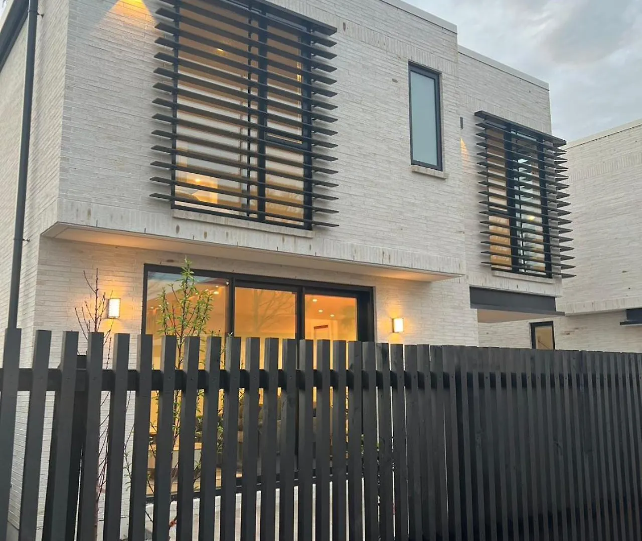 Cbd Contemporary Comfort Townhouse 2 Bed 2Bath Christchurch