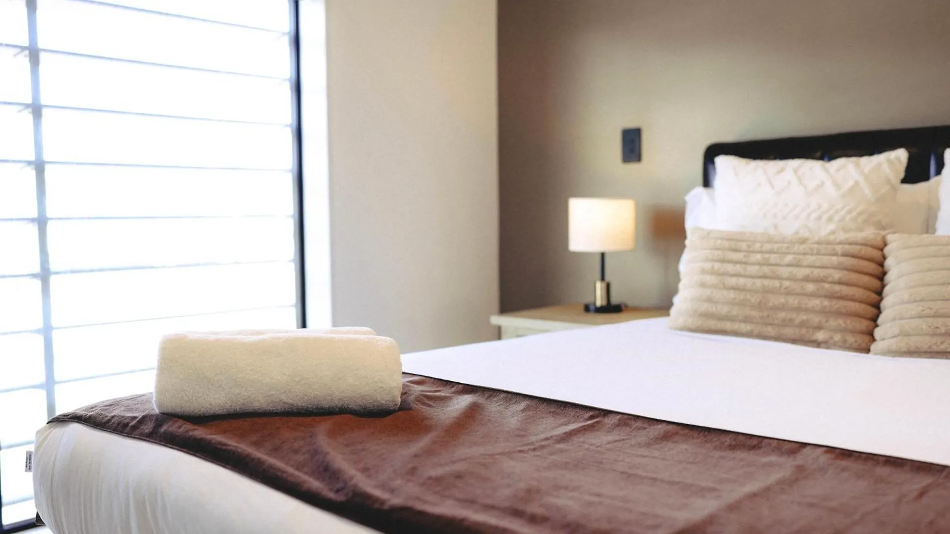Apartment Cbd Contemporary Comfort Townhouse 2 Bed 2Bath Christchurch